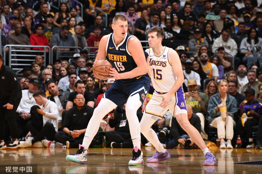 作为赛场上 作为赛场上